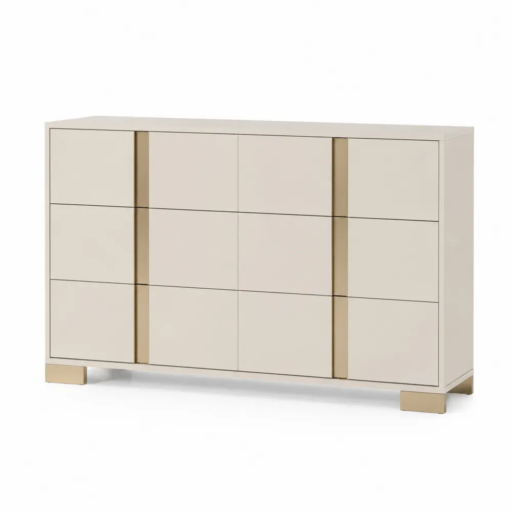 Cassettiera moderna 9 cassetti in MDF effetto legno beige con dettagli in metallo dorato dimensioni 140 cm x 40 cm x 80 cm